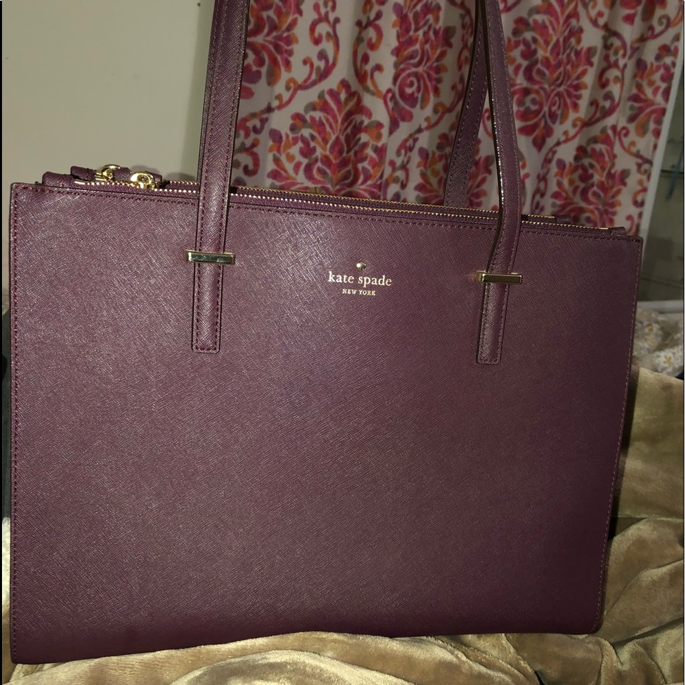 Kate Spade (updated) tote with a lot of space